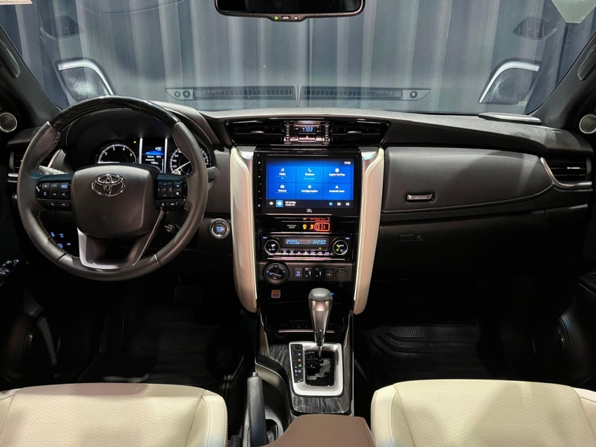 toyota hilux sw4 2.8 d-4d turbo diesel diamond 7l 4x4 automatico 4p 20245