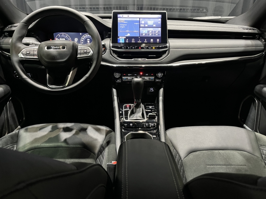 jeep compass 2.0 hurricane 4 turbo gasolina blackhawk at9 4p automatico 20255