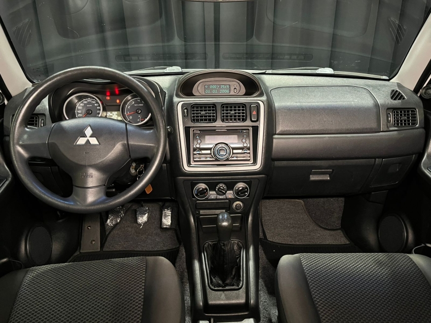 mitsubishi pajero tr4 2.0 4x4 16v 140cv flex 4p manual 20125