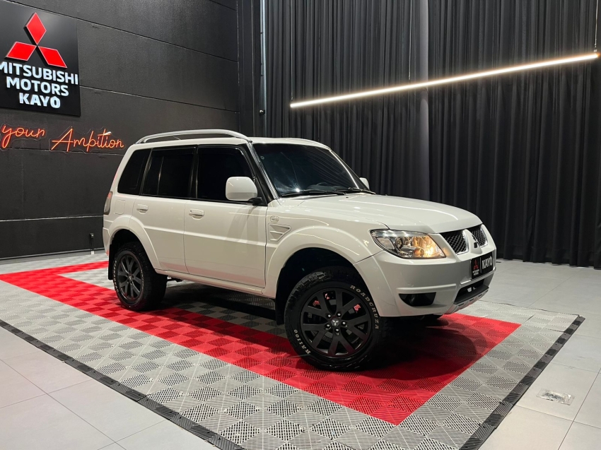 mitsubishi pajero tr4 2.0 4x4 16v 140cv flex 4p manual 2012