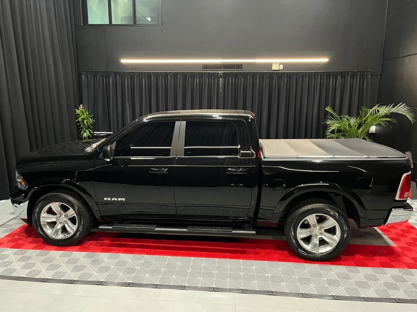ram 1500 5.7 v8 gasolina limited cd 4x4 automatico 4p 202314