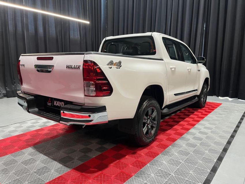 toyota hilux 2.8 d-4d turbo diesel cd gr-s 4x4 automatico 2.7 4p 20249
