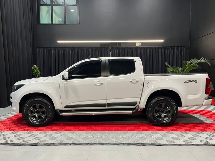 chevrolet s10 2.5 lt 4x4 cd 16v flex 4p automatico 2.7 diesel 201914