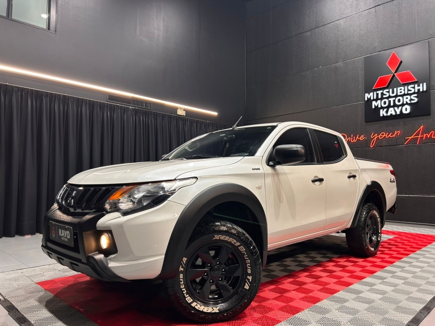 mitsubishi l200 triton 2.4 16v turbo diesel outdoor gls cd 4x4 automatico 4p 20232