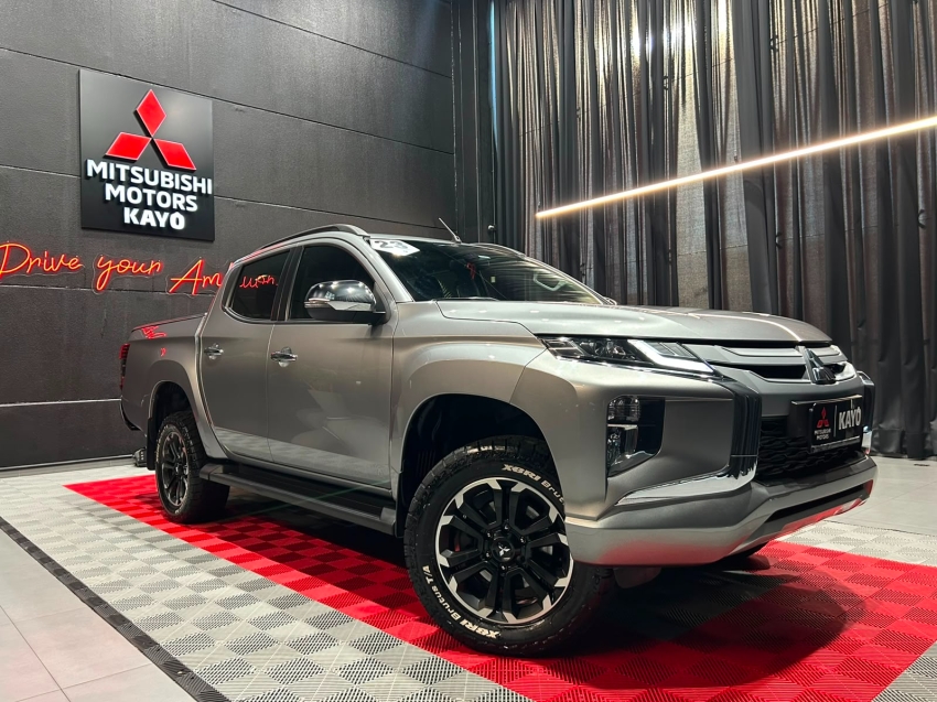 mitsubishi l200 triton 2.4 16v turbo diesel sport hpe cd 4p 4x4 automatico 20230
