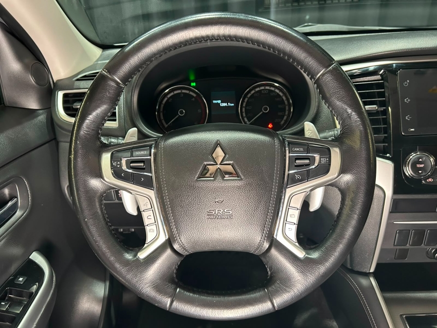 mitsubishi l200 triton 2.4 16v turbo diesel sport hpe cd 4p 4x4 automatico 20233