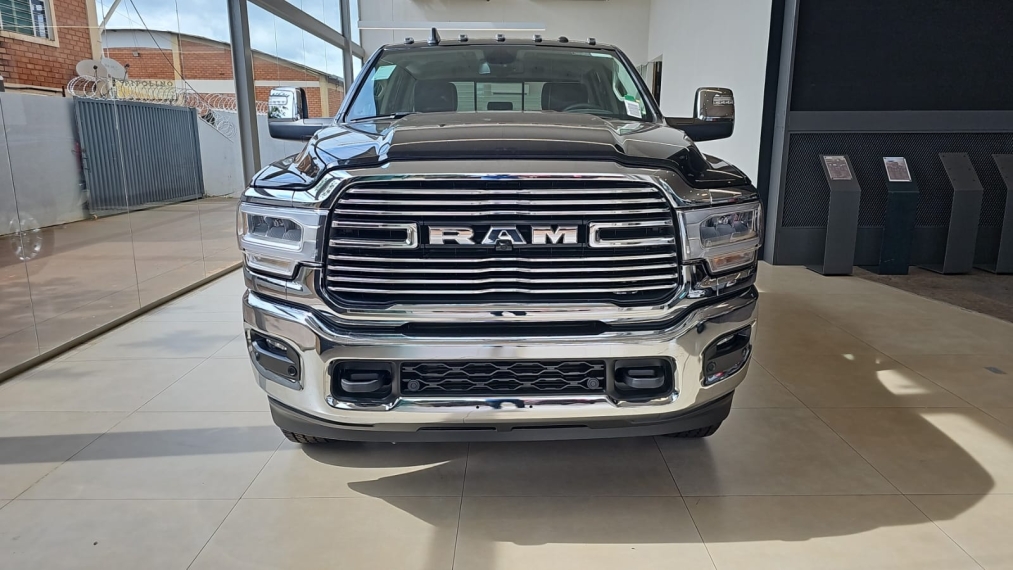ram 2500 laramie 4x4