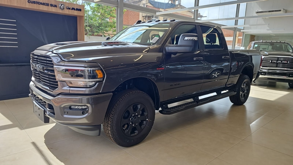 ram 2500 6.7 ds nigth edition. ram 2500 6.7 ds nigth edition.