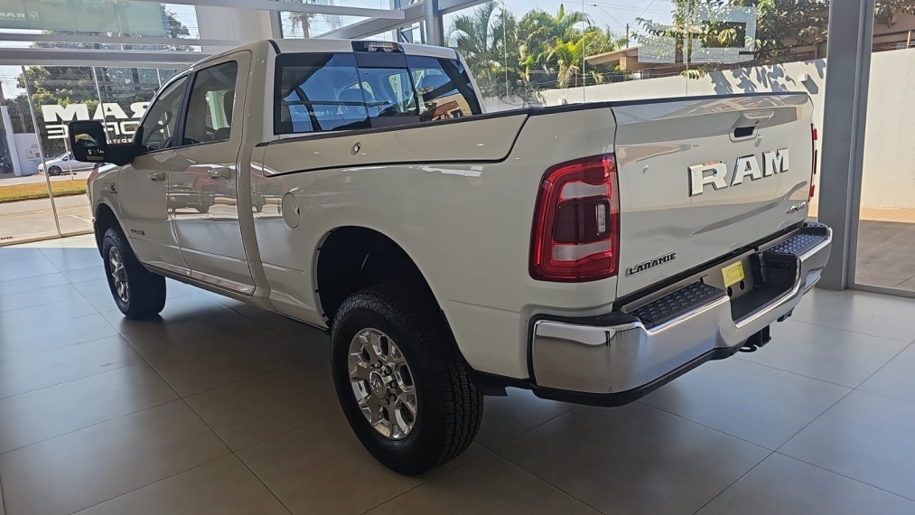 ram 2500 laramie