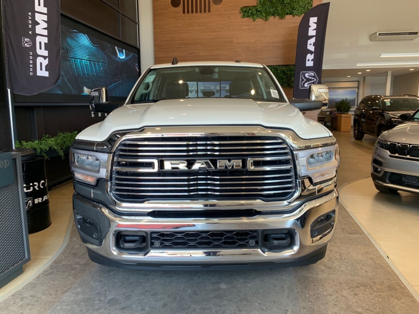ram 2500 laramie