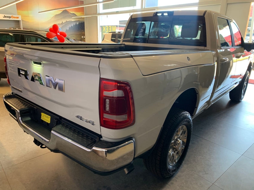 ram 2500 laramie