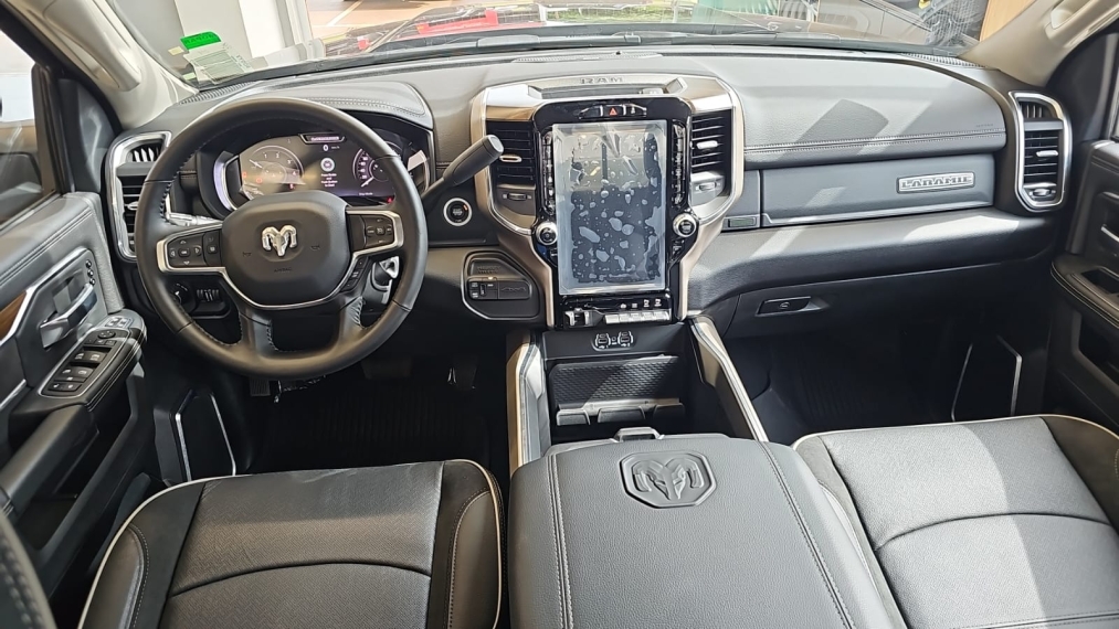 ram 2500 laramie 4x410