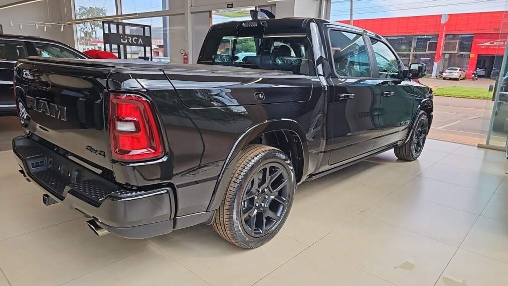 nova ram 1500 laramie nigth edition 3.06