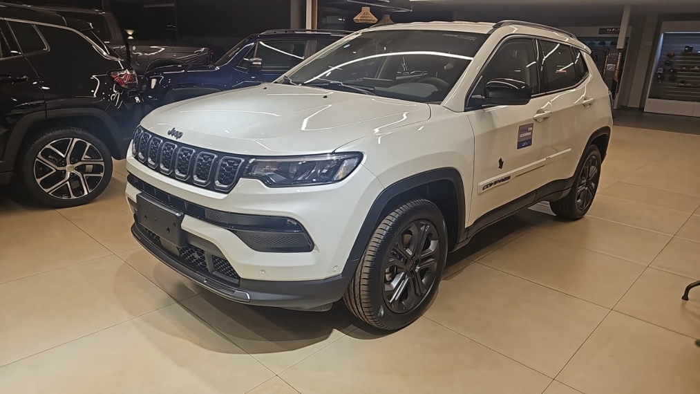 jeep compass longitude t270 + nigth eagle. jeep compass longitude t270 + nigth eagle.
