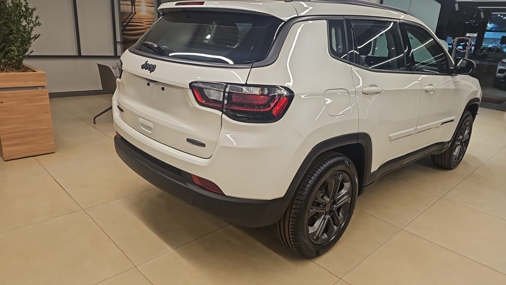 jeep compass longitude t270 + nigth eagle.