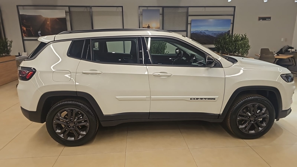 jeep compass longitude t270 + nigth eagle.