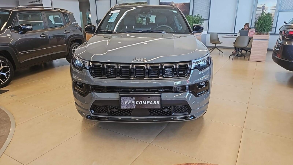 jeep compass blackhawk 2.0 gas 272cv