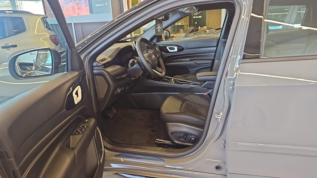 jeep compass blackhawk 2.0 gas 272cv