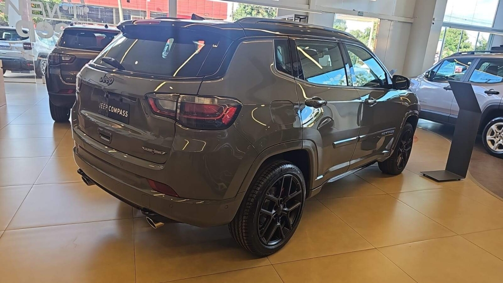 jeep compass blackhawk 2.0 gas 272cv