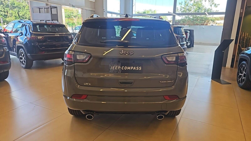 jeep compass blackhawk 2.0 gas 272cv