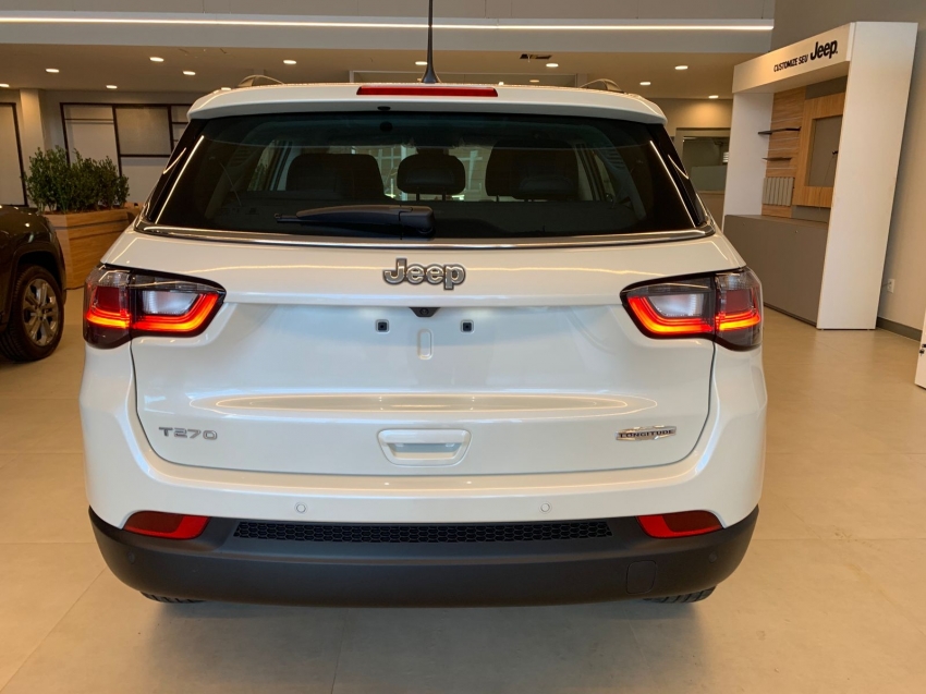 jeep compass longitude