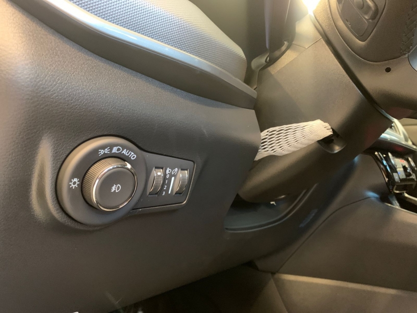 jeep compass longitude