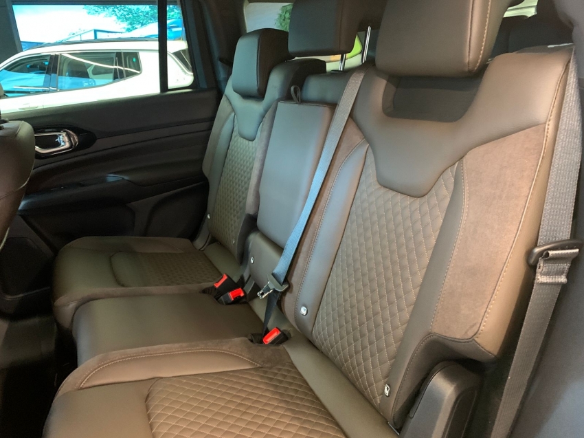 jeep commander overland t270 flex