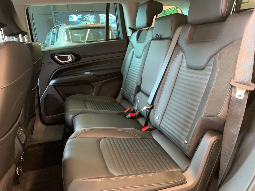 jeep commander limited t270