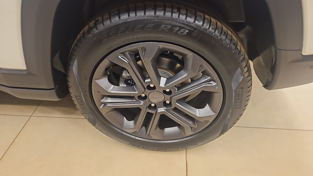 jeep compass longitude t270