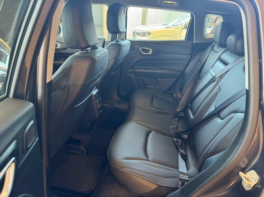 jeep/compass longitude 1.37