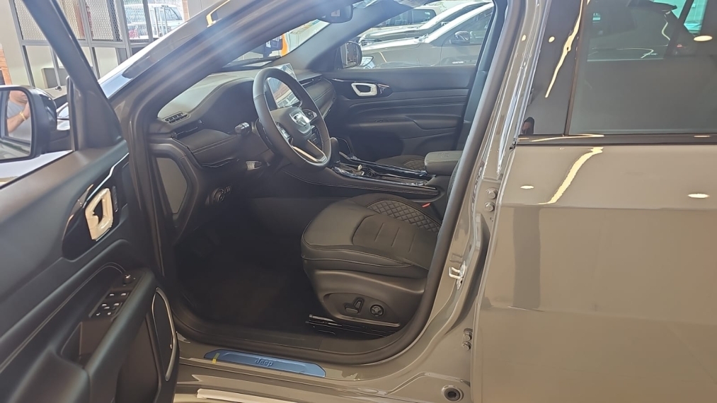 commander blackhawk hurricane 4x48