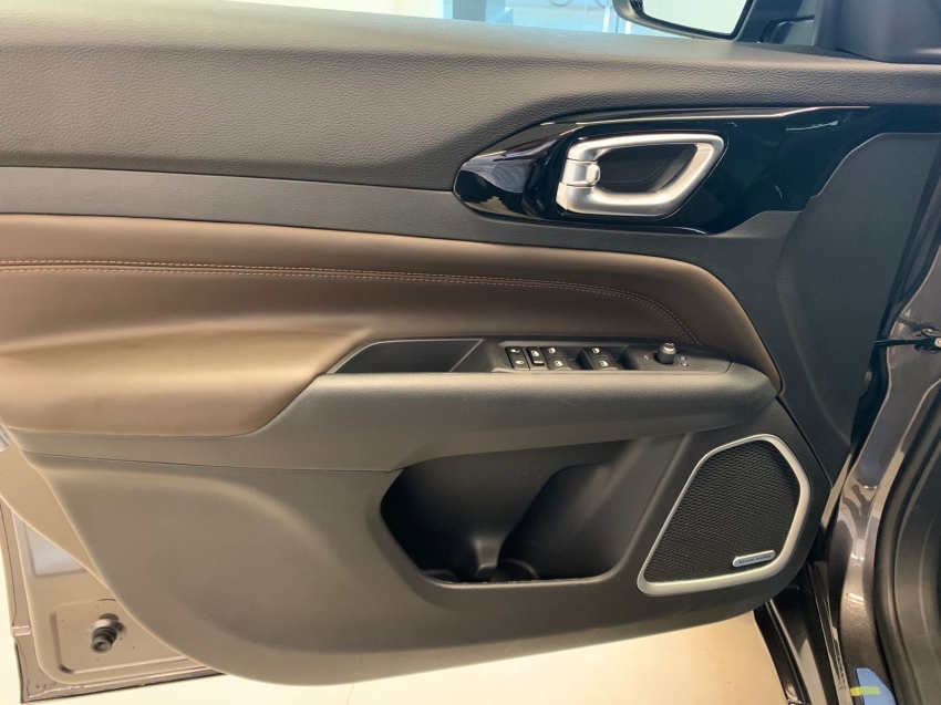 jeep commander overland t270 flex20