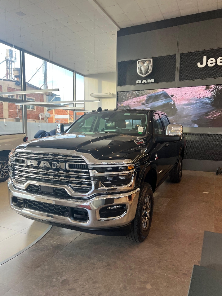 ram 3500 6.7 i6 turbo diesel limited longhorn cd 4x4 automatico 4p 2026