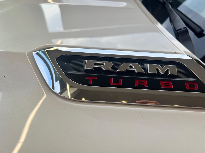 ram dakota 2.2 turbo diesel laramie 4x4 automatico 4p 202615