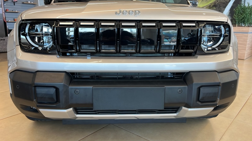 jeep renegade 1.3 t270 turbo flex sahara mhev at6 hibrido 5p automatico 202712