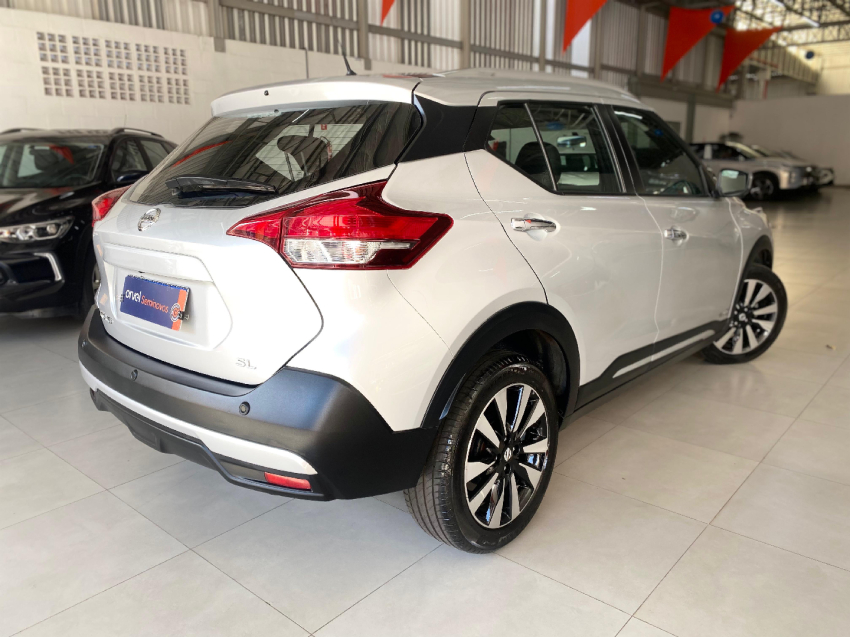 nissan kicks 1.6 16v flexstart sl 4p xtronic.