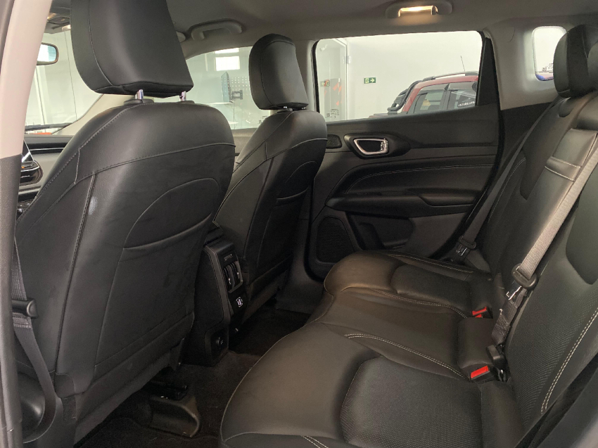 jeep compass 1.3 t270 turbo flex longitude at6 5p automatico 2023