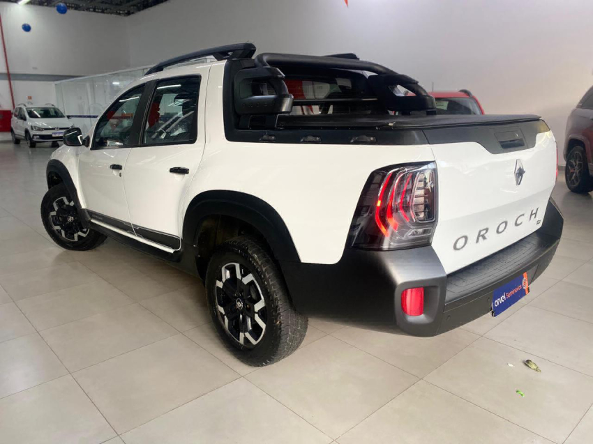 renault oroch 1.3 tce flex outsider x-tronic 4p automatico 2023
