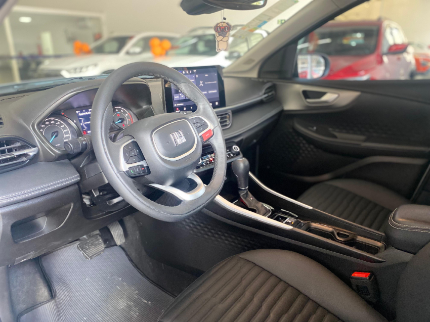 fiat fastback 1.0 turbo 200 hybrid audace cvt flex 5p automatico 2025