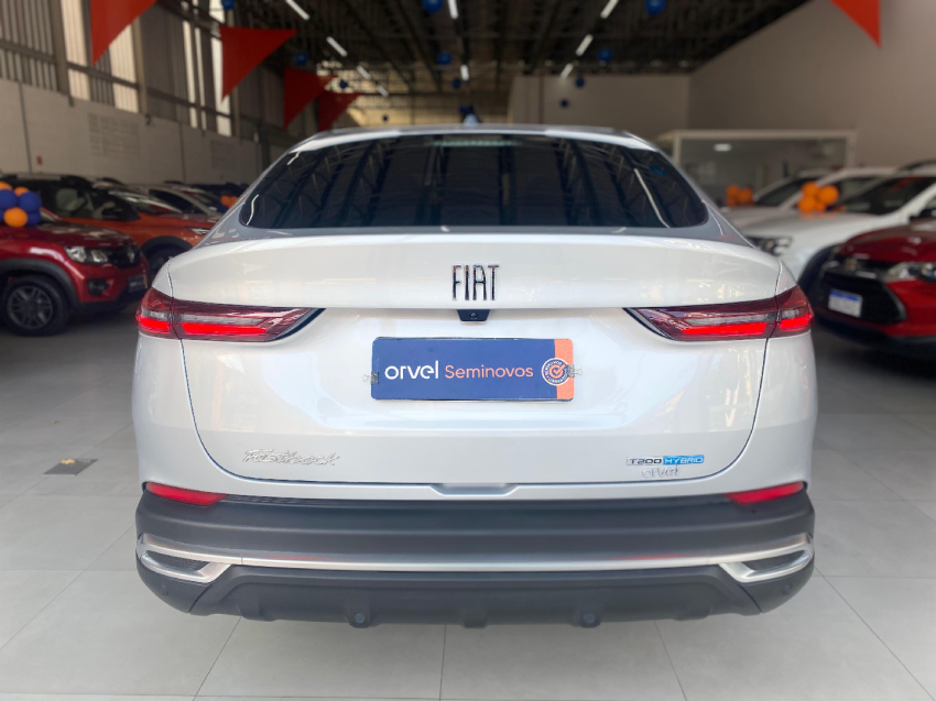 fiat fastback 1.0 turbo 200 hybrid audace cvt flex 5p automatico 2025