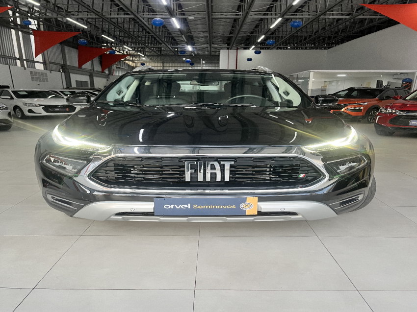 fiat toro 1.3 turbo 270 flex volcano at6 4p automatico 2025
