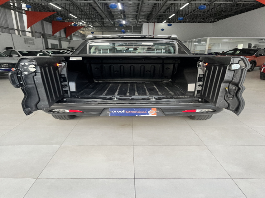 fiat toro 1.3 turbo 270 flex volcano at6 4p automatico 2025