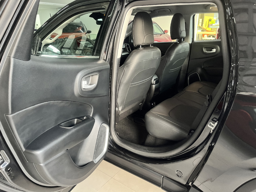fiat toro 1.3 turbo 270 flex volcano at6 4p automatico 2025
