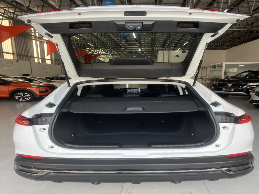 fiat fastback 1.0 turbo 200 flex cvt 5p automatico 2024