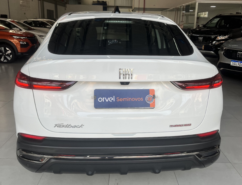fiat fastback 1.0 turbo 200 flex cvt 5p automatico 2024