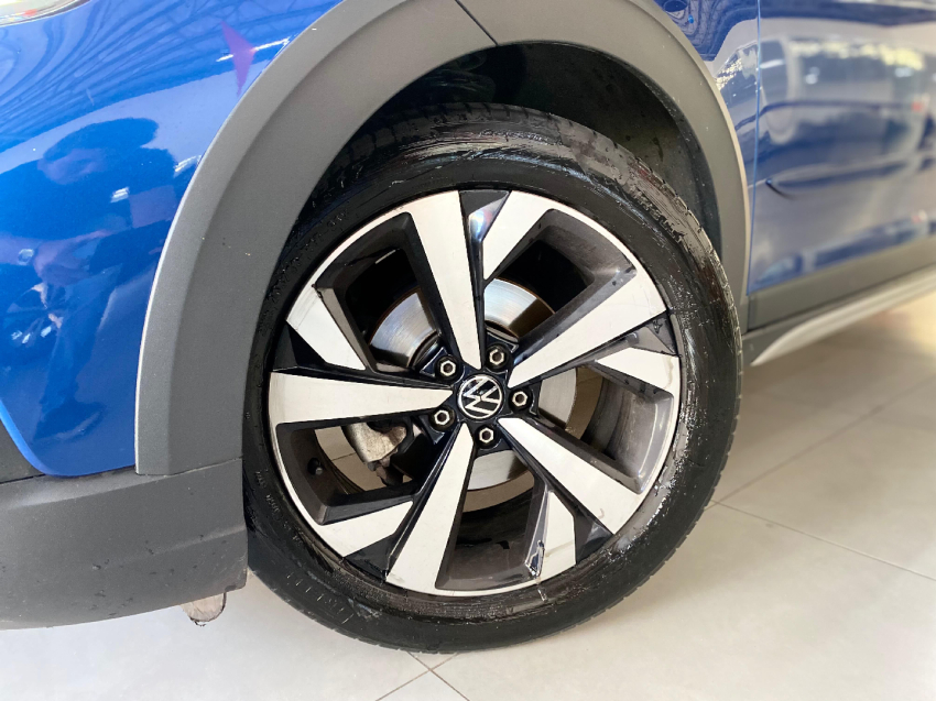 volkswagen nivus 1.0 200 tsi total flex highline automatico 5p 2023