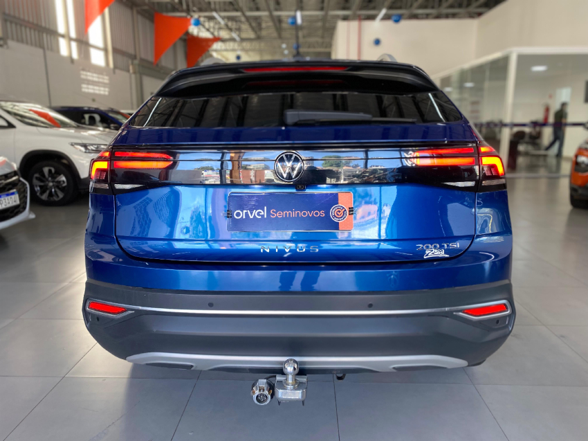volkswagen nivus 1.0 200 tsi total flex highline automatico 5p 2023