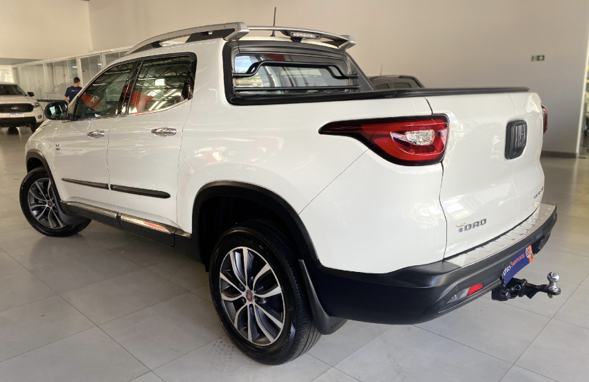 fiat toro 2.0 16v turbo diesel volcano 4wd at9 4p automatico 2021