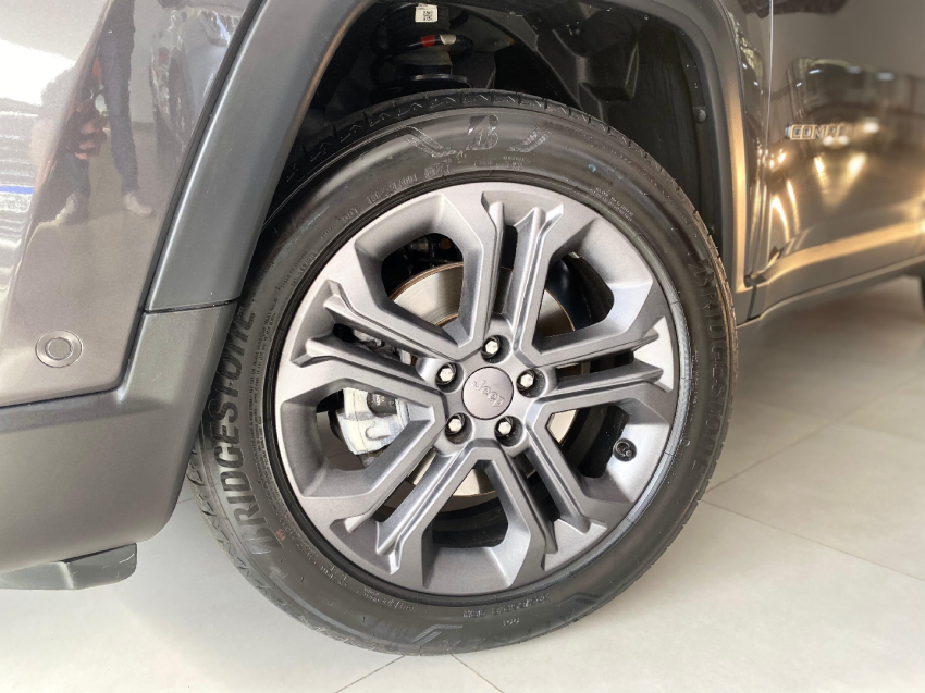 jeep compass 1.3 t270 turbo flex longitude at6 5p automatico 2024