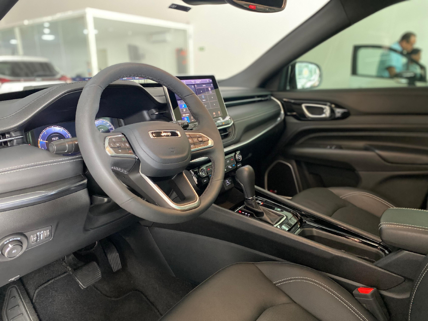 jeep compass 1.3 t270 turbo flex s at6 5p automatico 2025